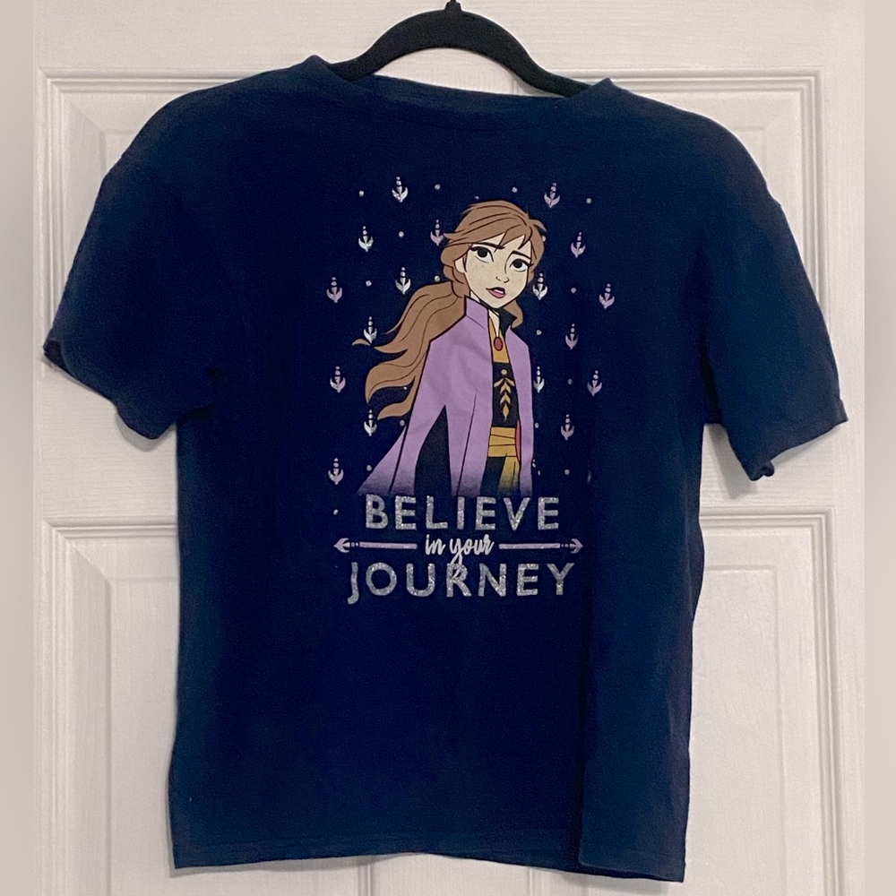 Disney Frozen 2 Anna Believe in Your Journey Navy Blue Tee Shirt Size Medium